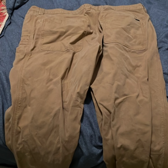 Men’s Mountain Khakis - Picture 3 of 3